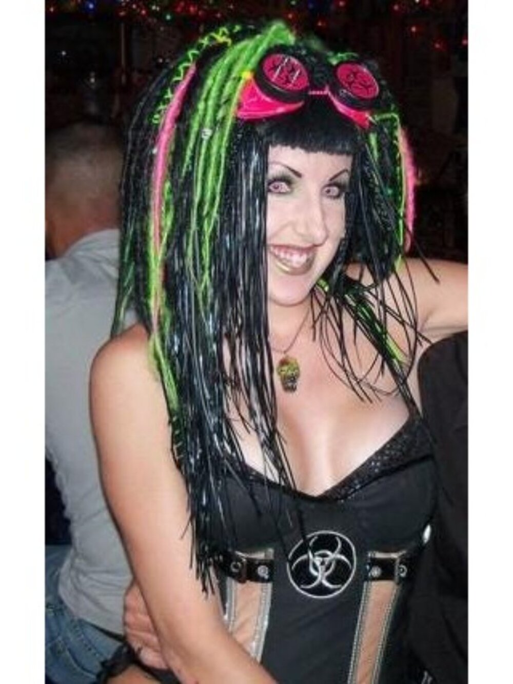 Single Green & Black Dread Falls rexlace tubing beads hair extensions dreads - Picture 3 of 16